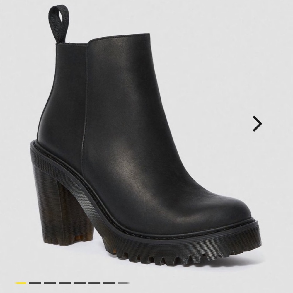 Dr. Marten Magdalena boots